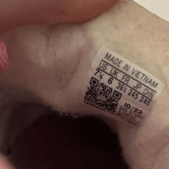 Adidas Women's Pink Gazelle Sneakers - Picture 5 of 5